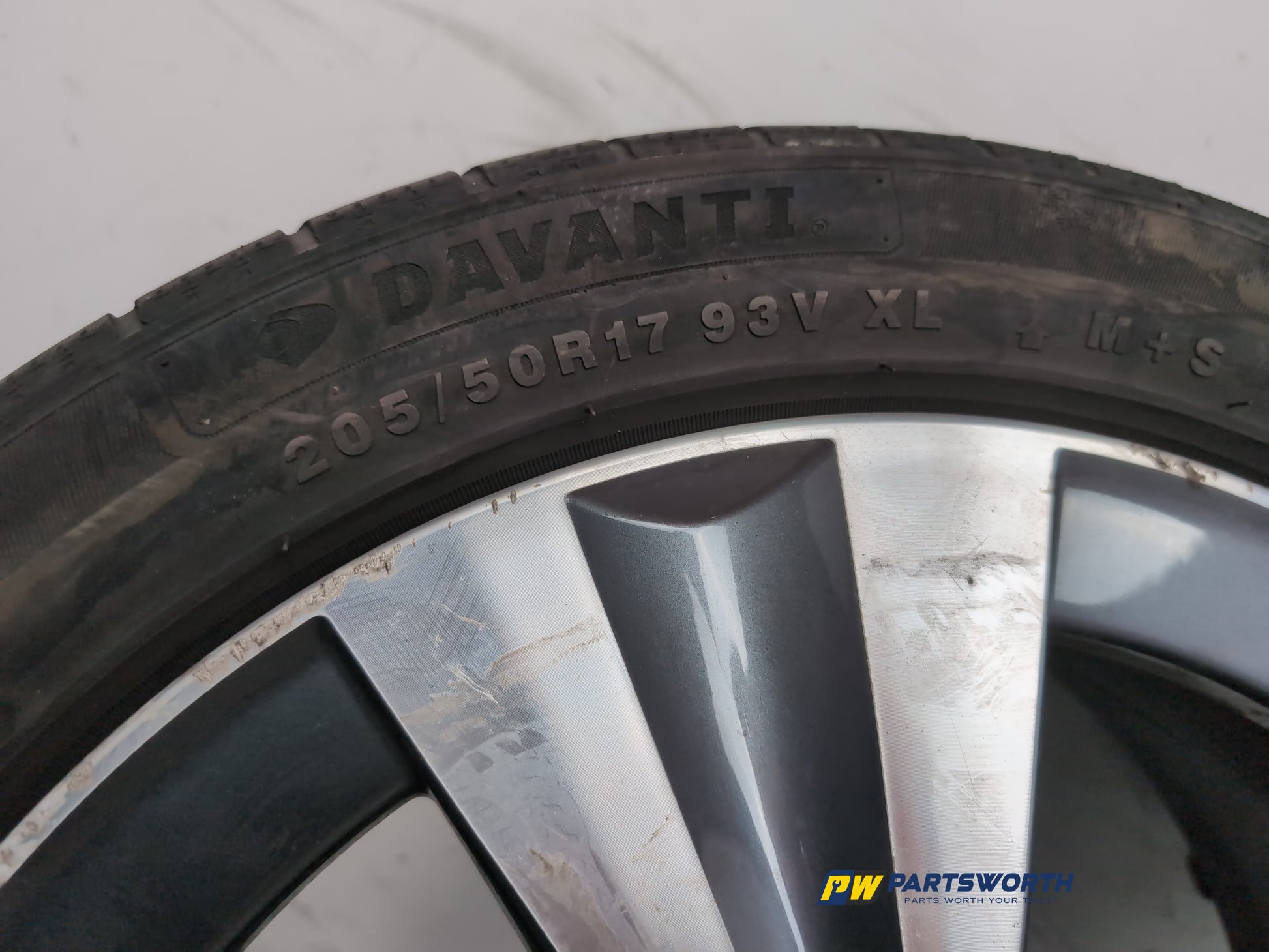 Wheel Road Alloy 5