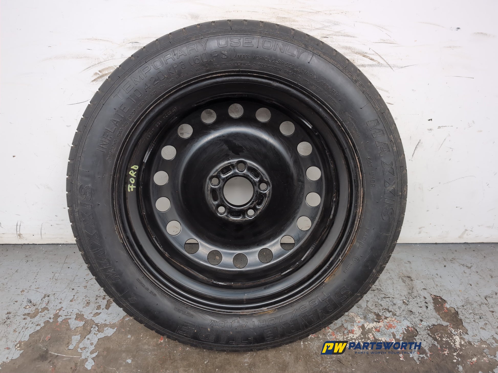 Space Saver Spare Wheel and Tool Kit  5