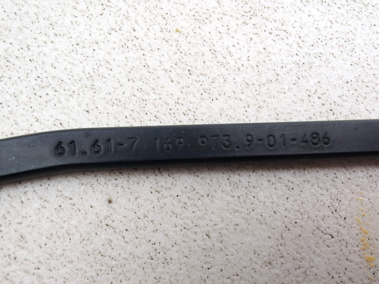 Wiper Front Arm 5