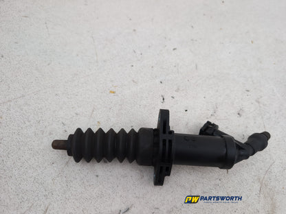 Clutch Slave Cylinder and Pipe  5