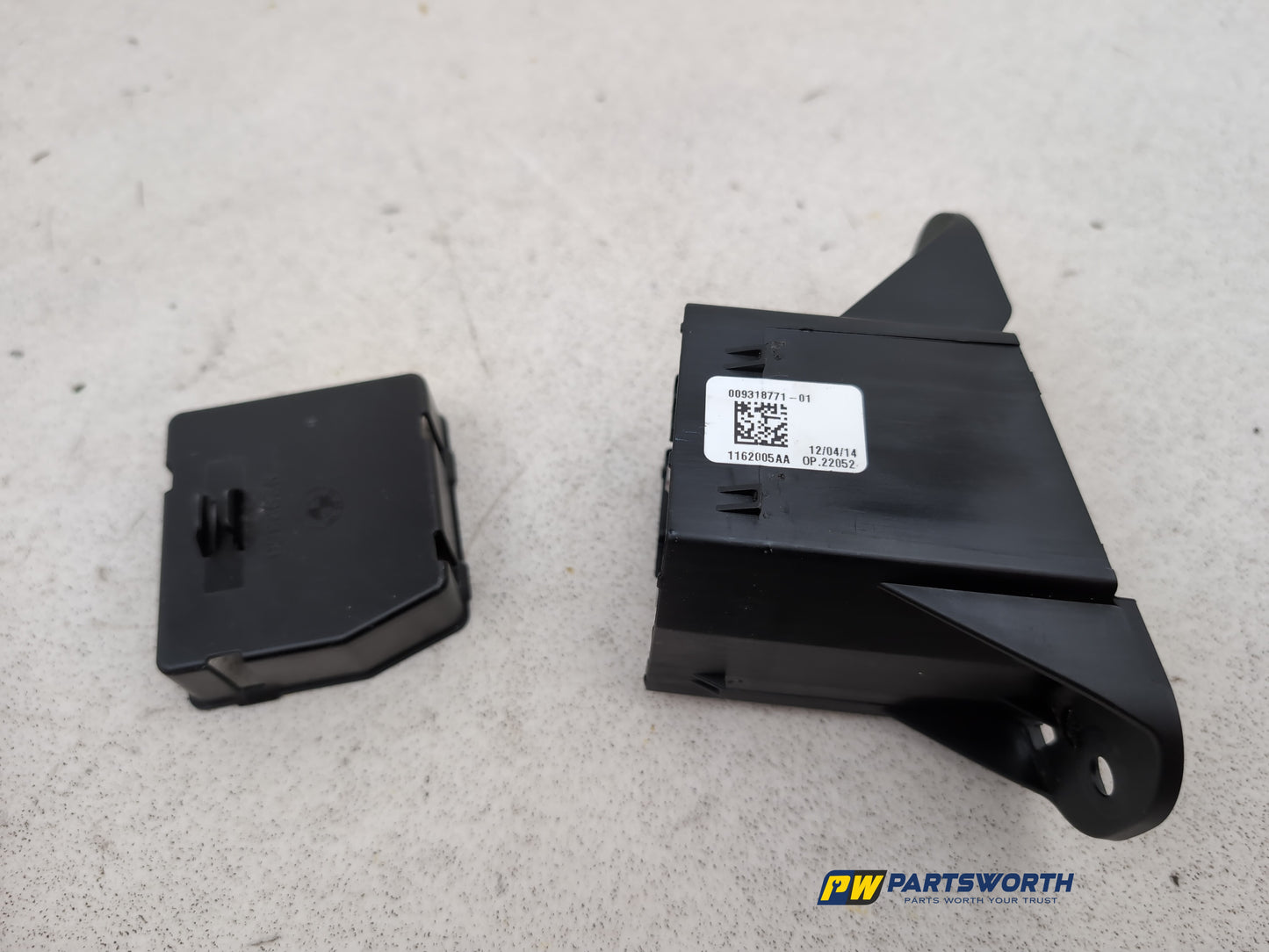 Positive Pole Battery Power Boot Distribution Fuse Box 5