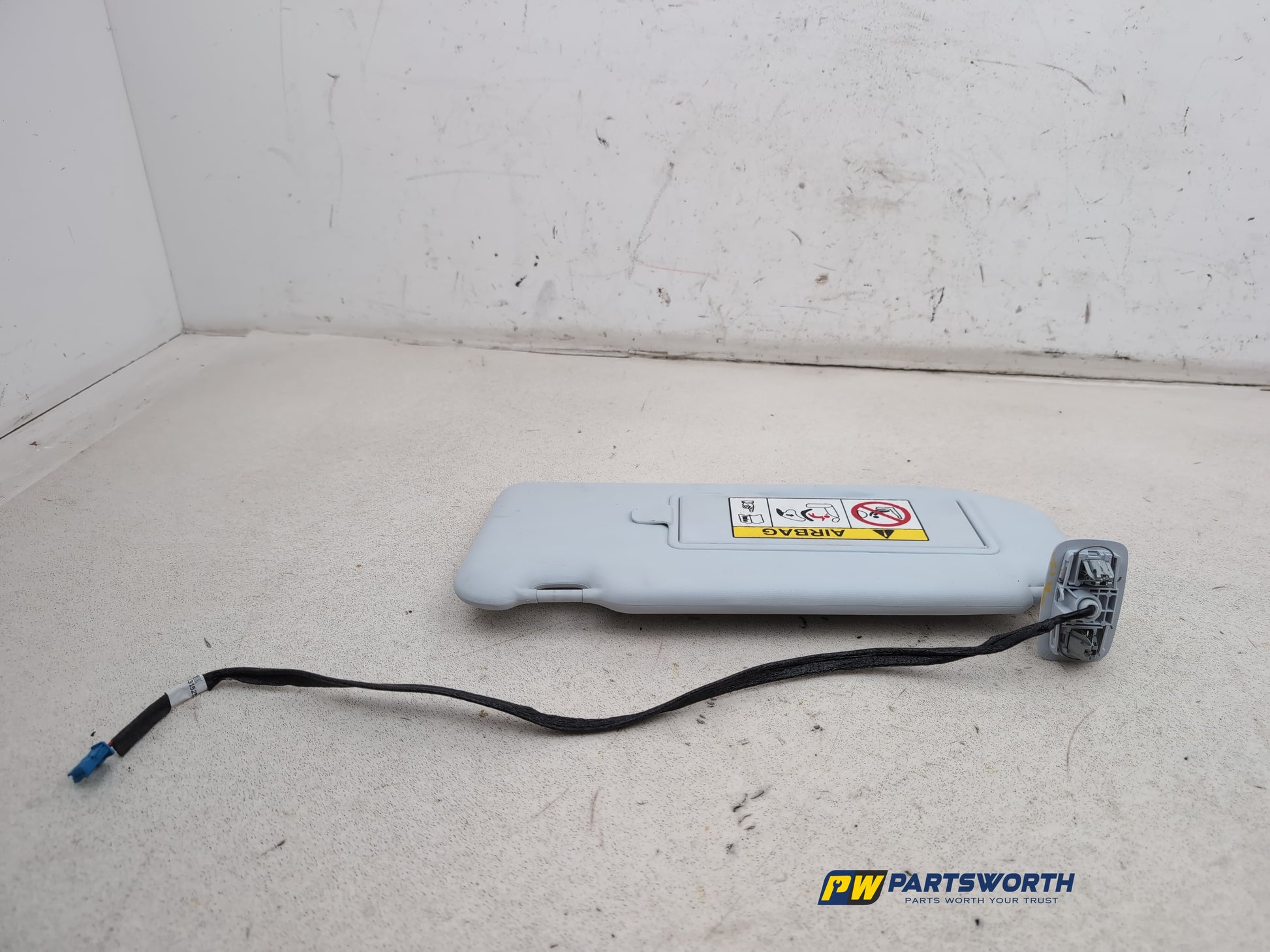 Sun Visor LH 5