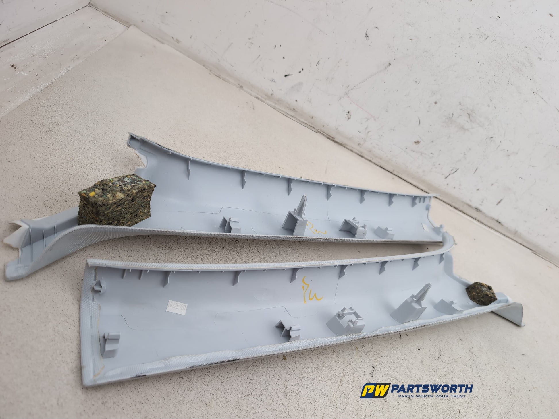 Pair Of Plastic A Pillar Trims 5