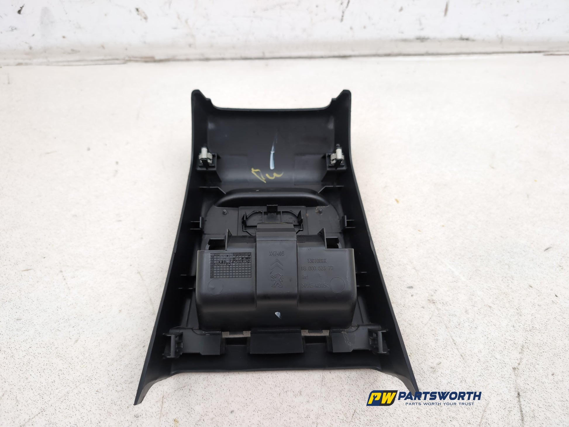 Centre Console Trim  5