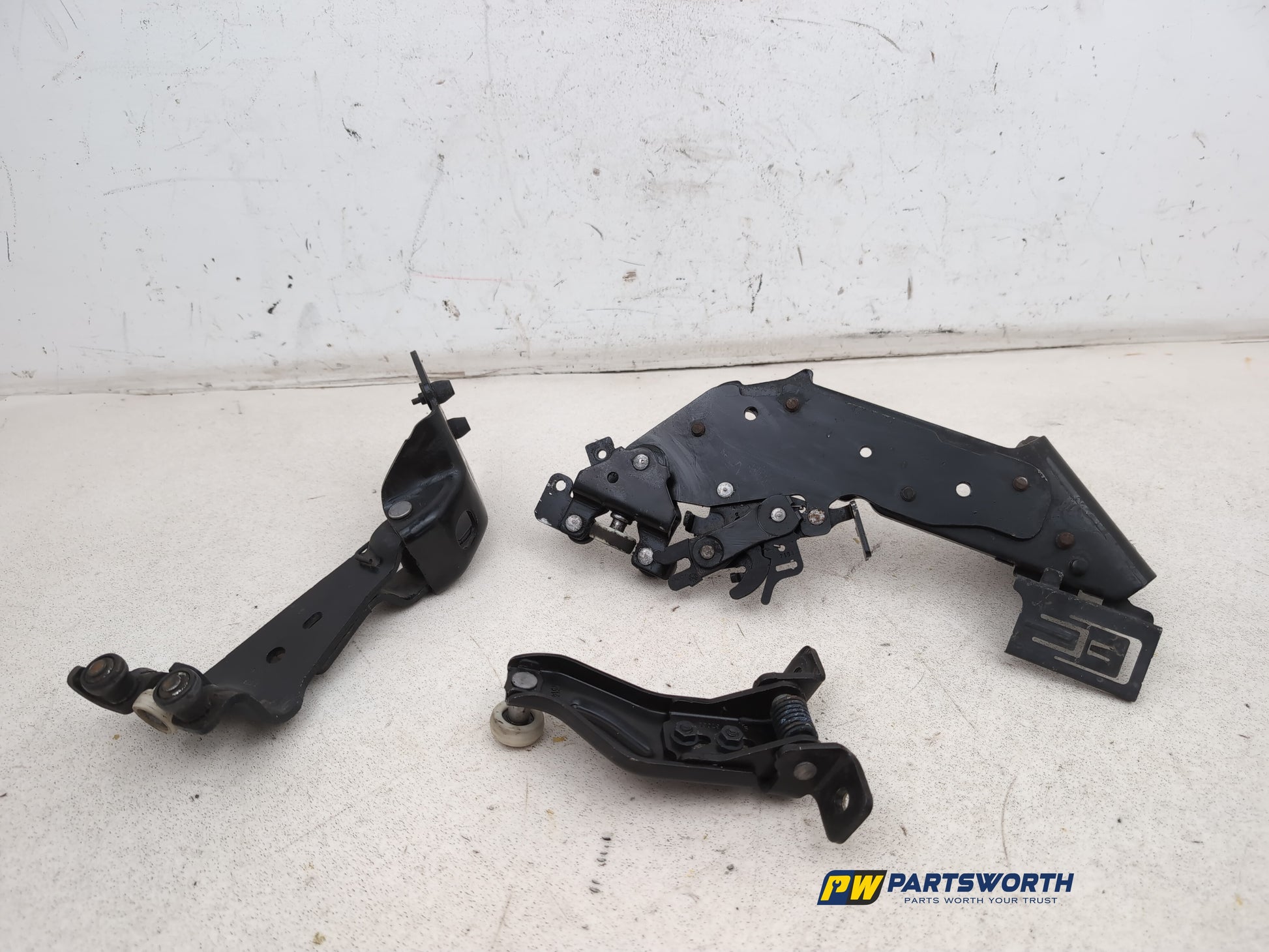 Door Back Hinge Lower LH 5