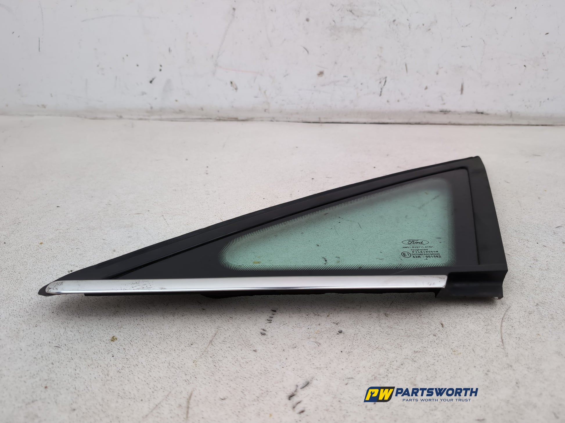 Door Glass Quarter Light Front LH 5