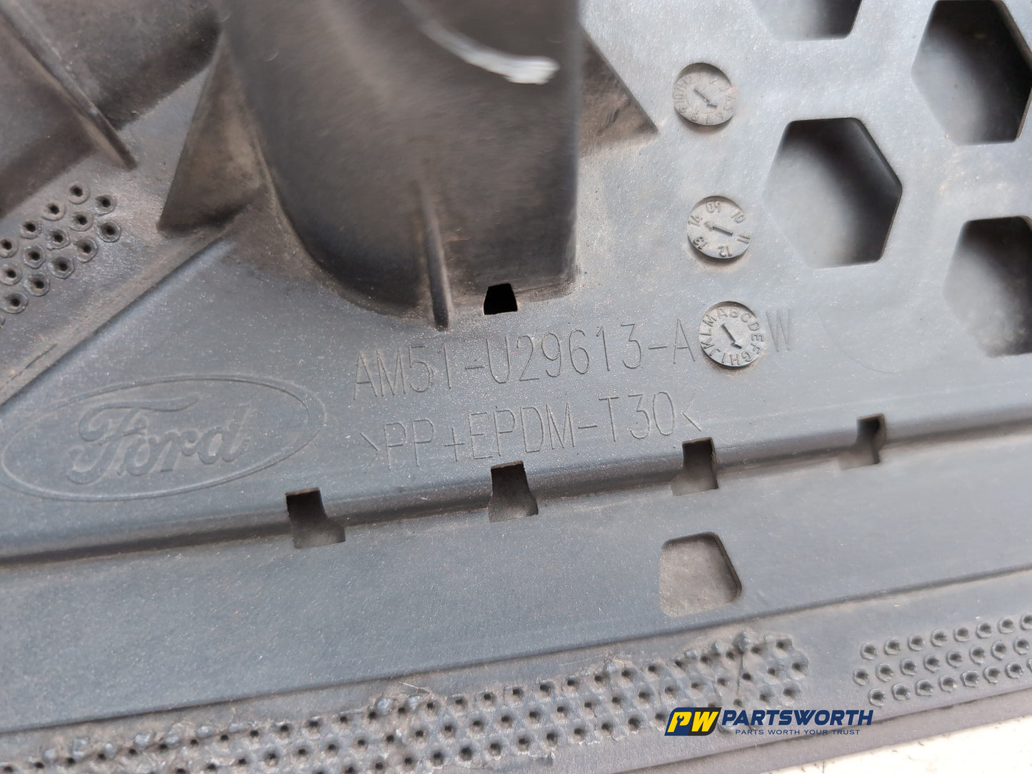 Moulding Quarter Panel LH 5