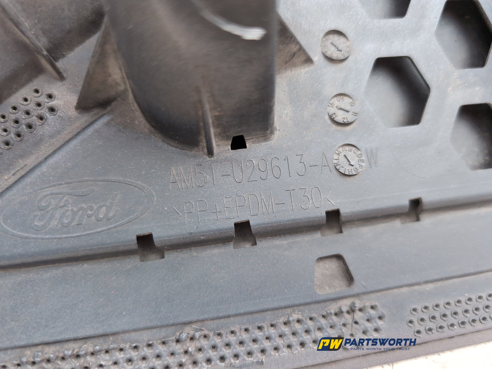 Moulding Quarter Panel LH 5