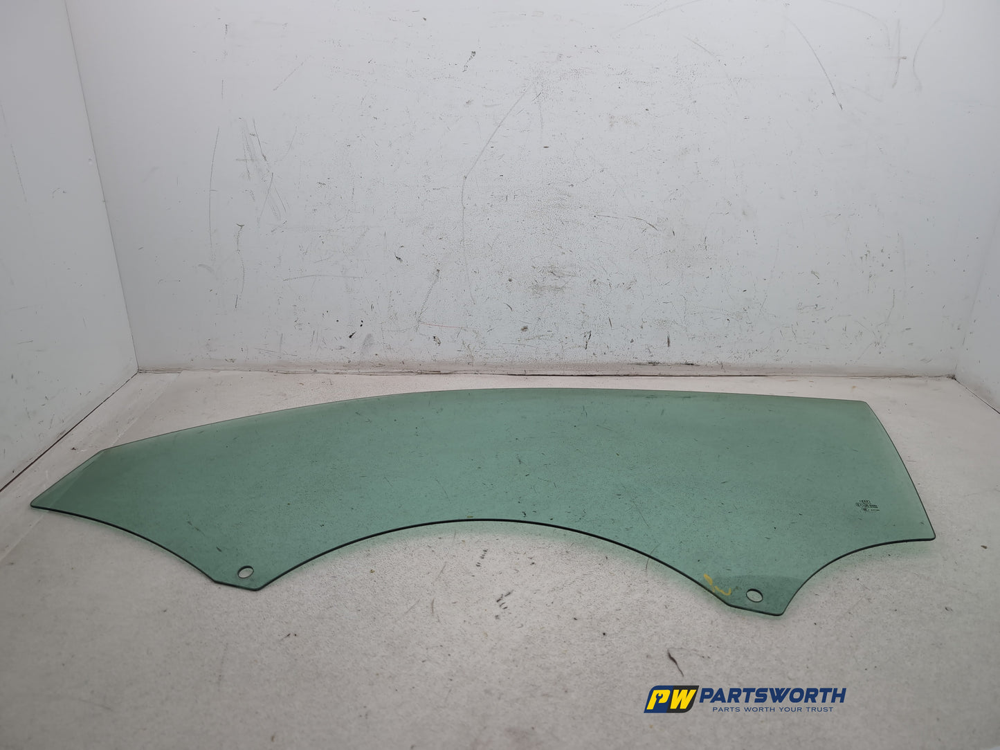 Door Glass Front LH 5