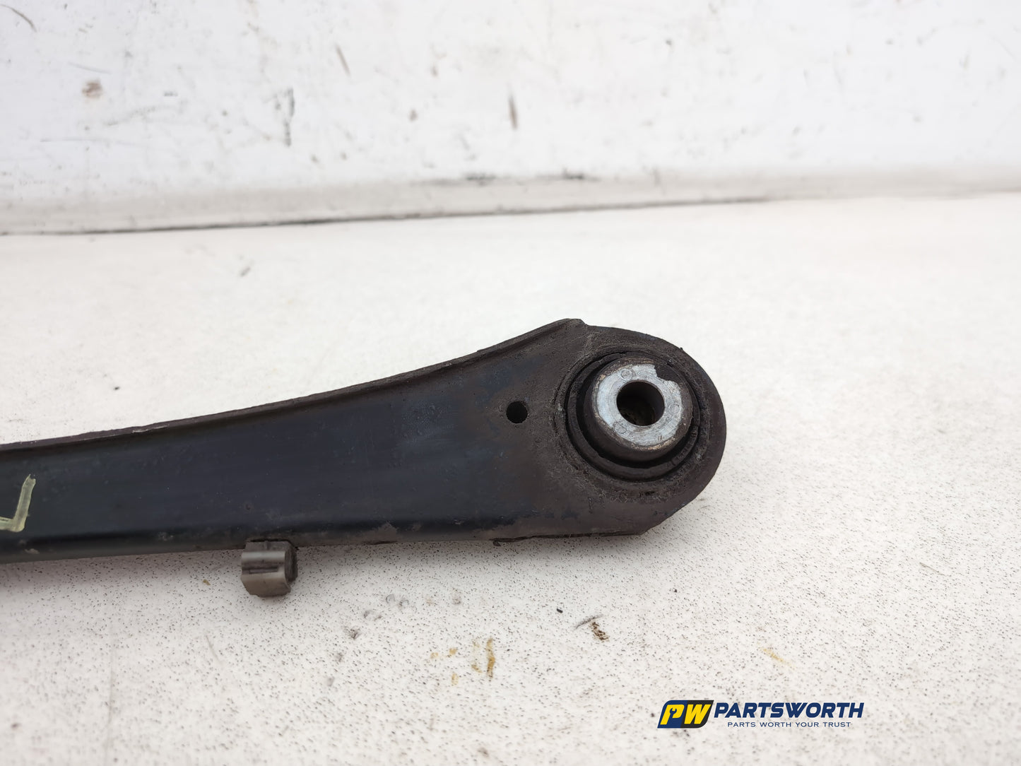 Suspension Arm Rear Wishbone LH 5