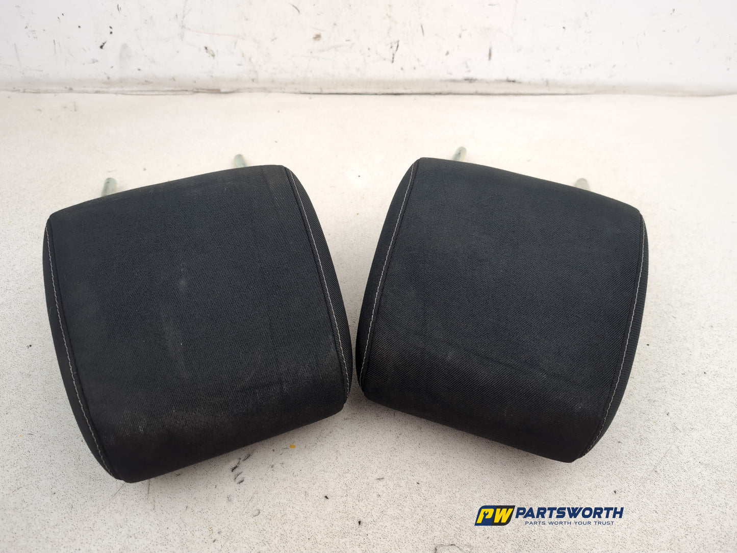 Headrest Front Pair 3