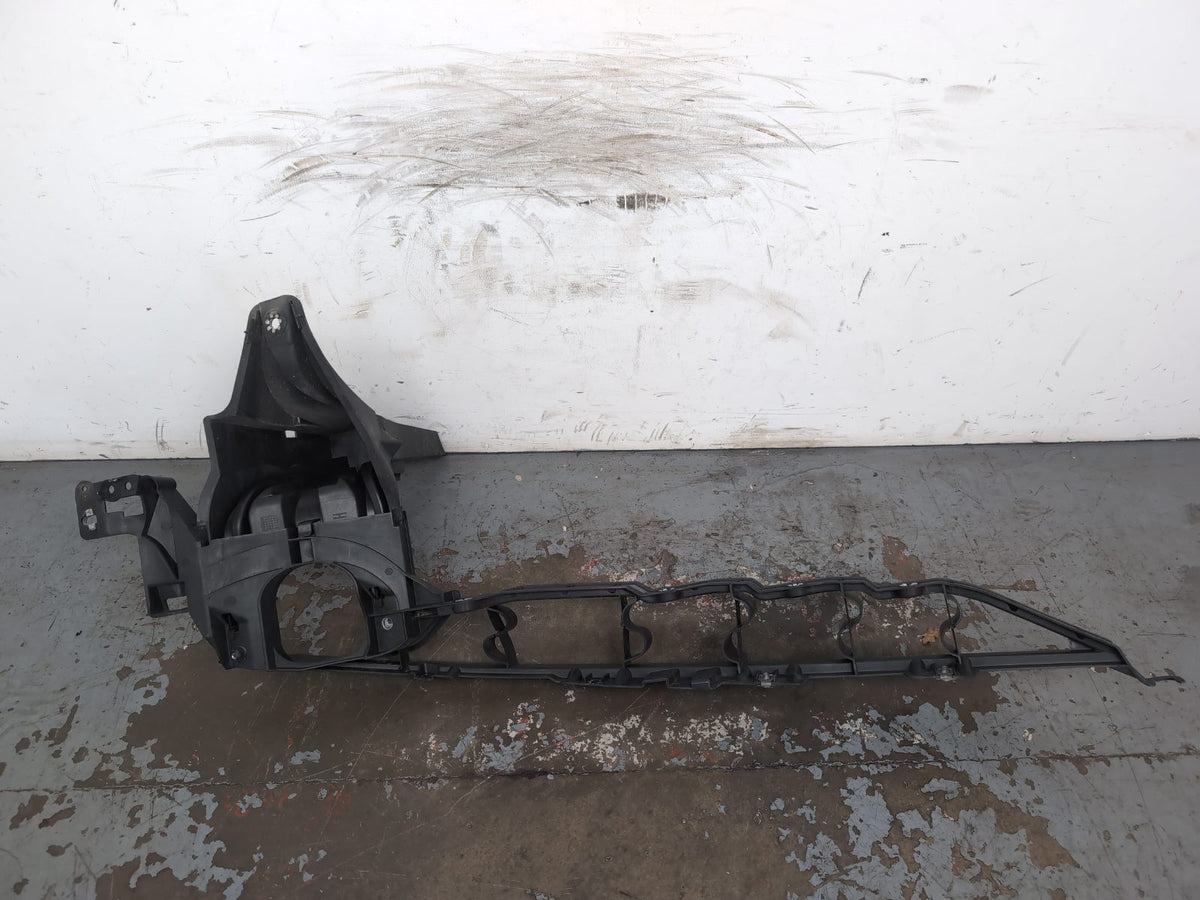 Headlamp Panel Support Bracket LH 5