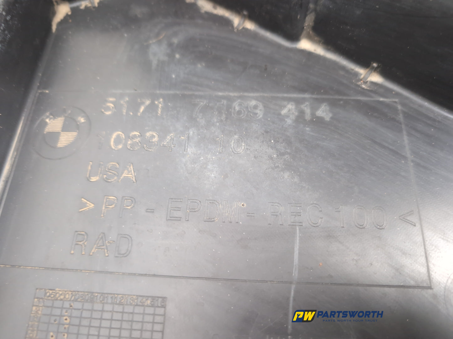 Moulding Wheel Arch Front RH 5