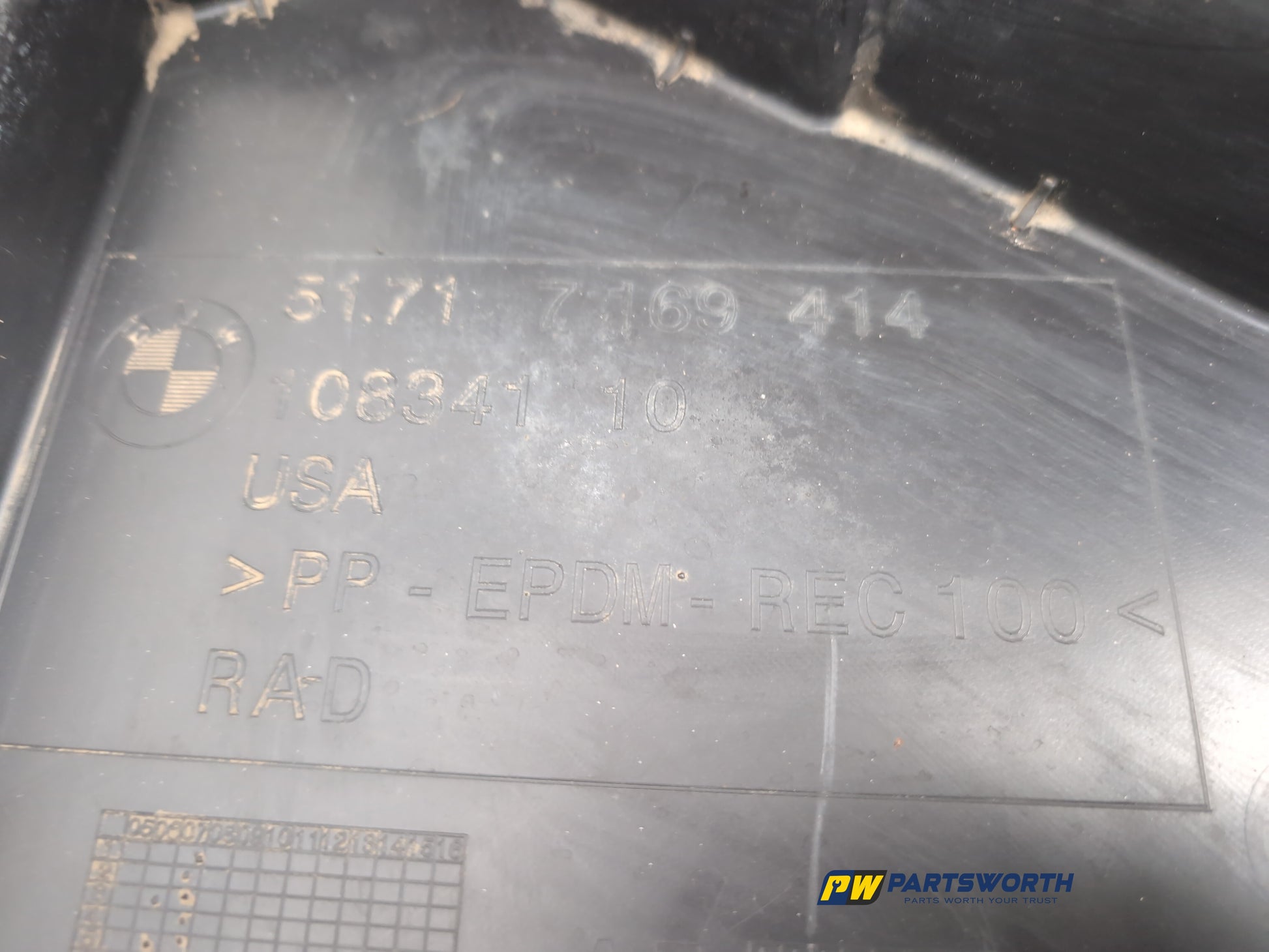 Moulding Wheel Arch Front RH 5