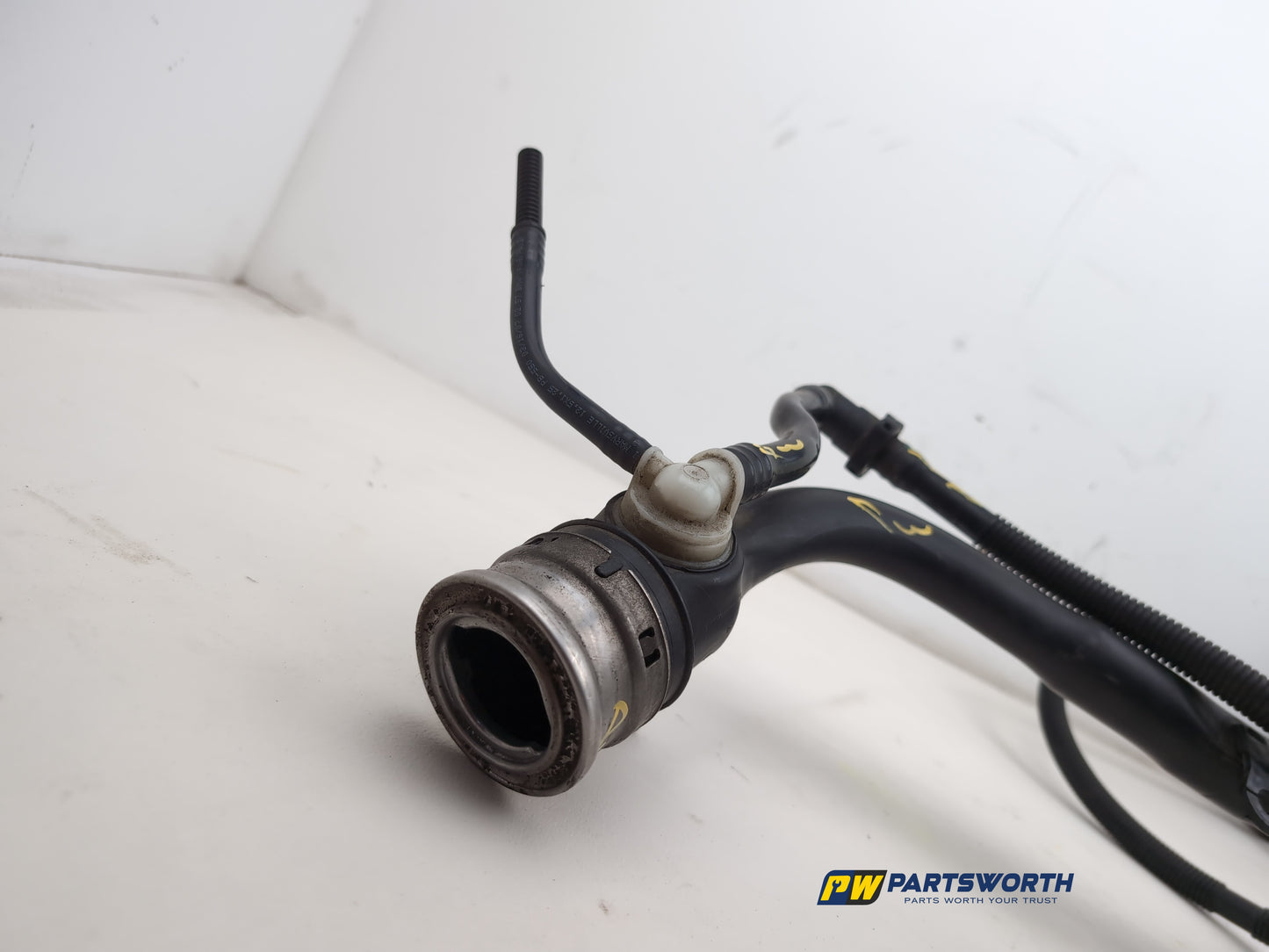 Fuel filler neck 5