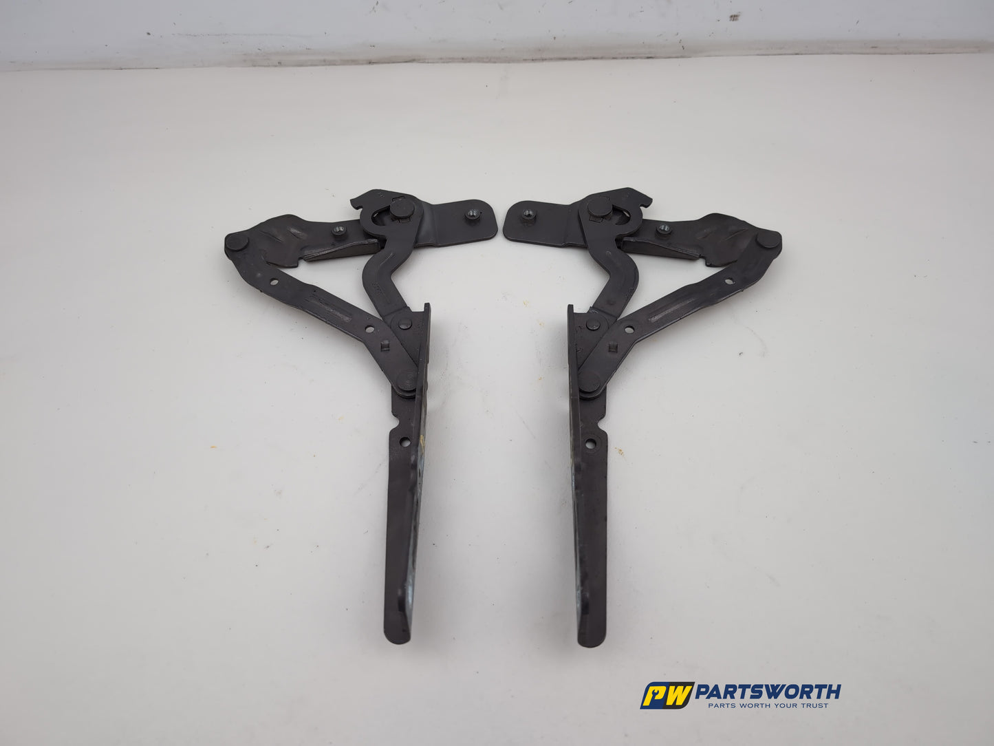 Bonnet Hinges 5
