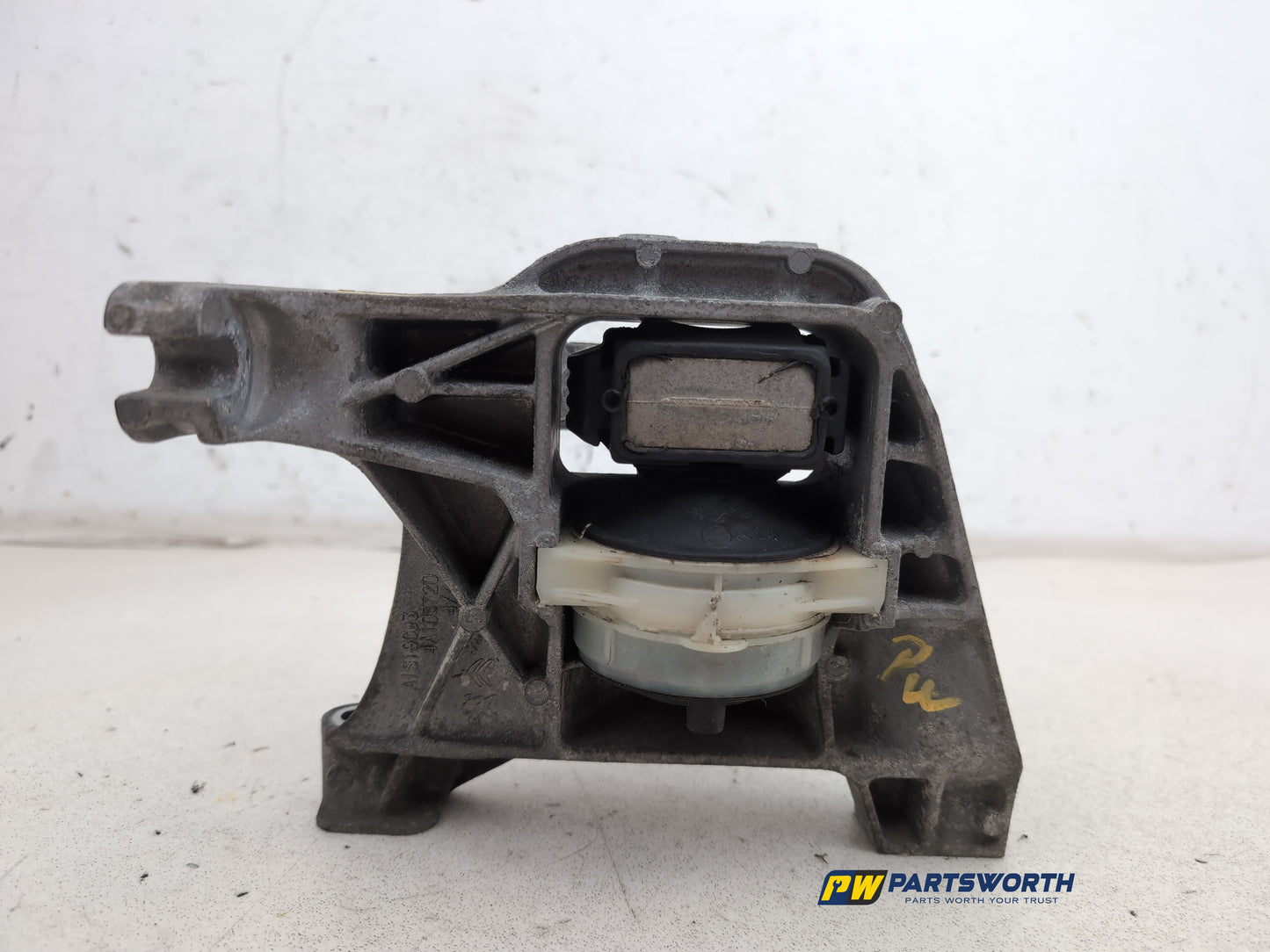 Engine Mounting RH 5