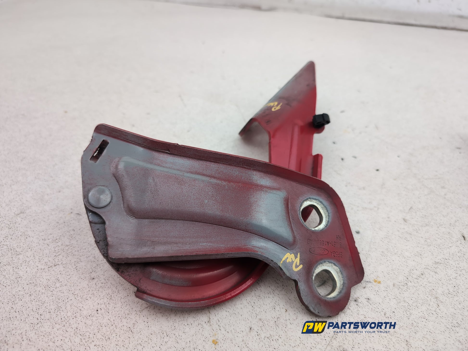 Bonnet Hinges 5