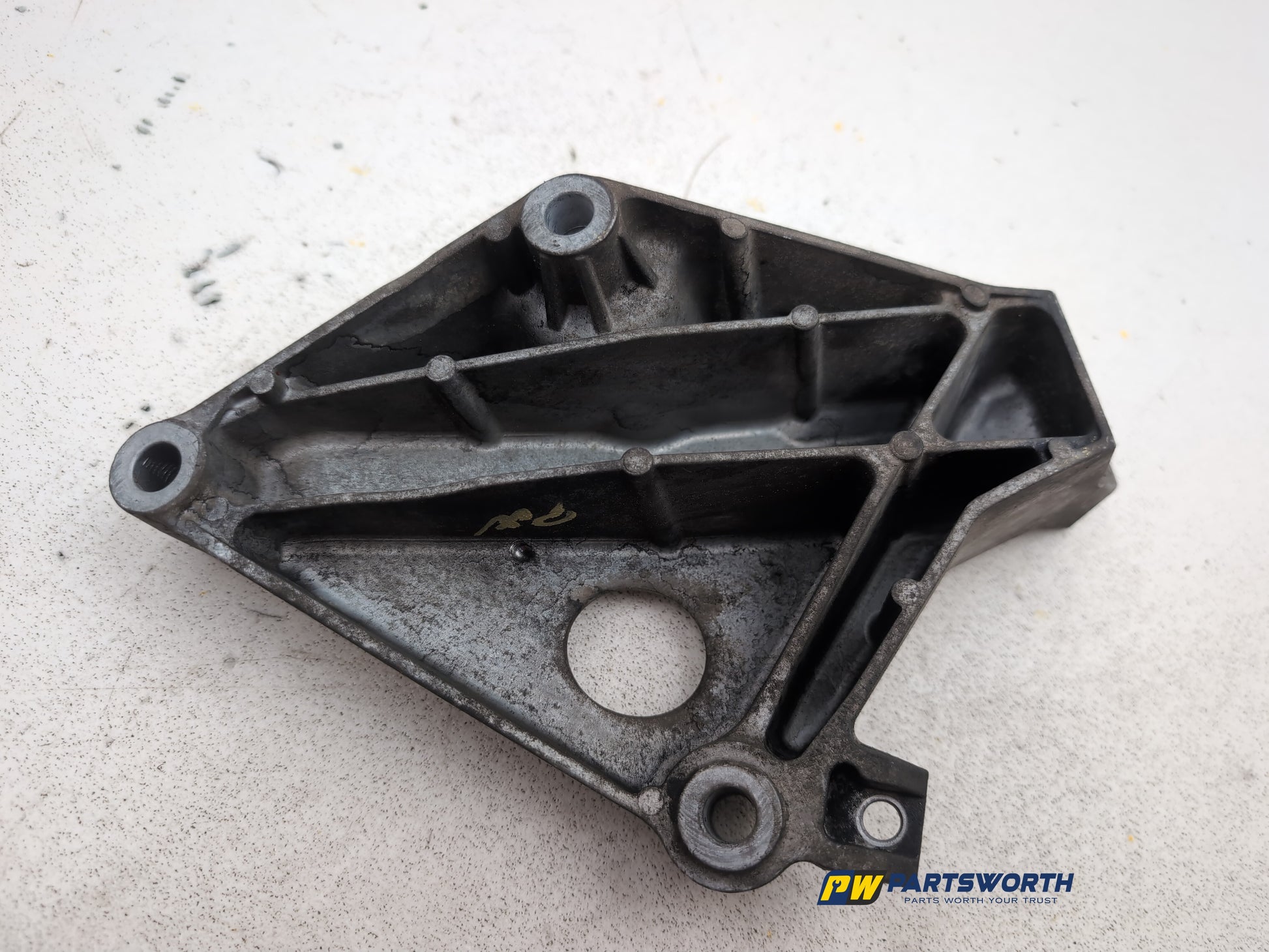 Engine Mounting Bracket 5