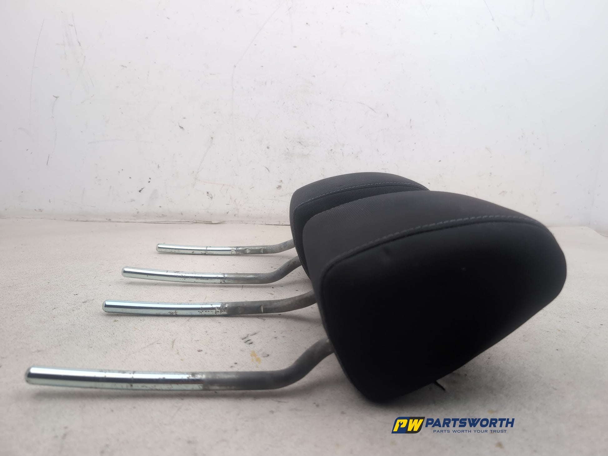 Headrest Front Pair 5