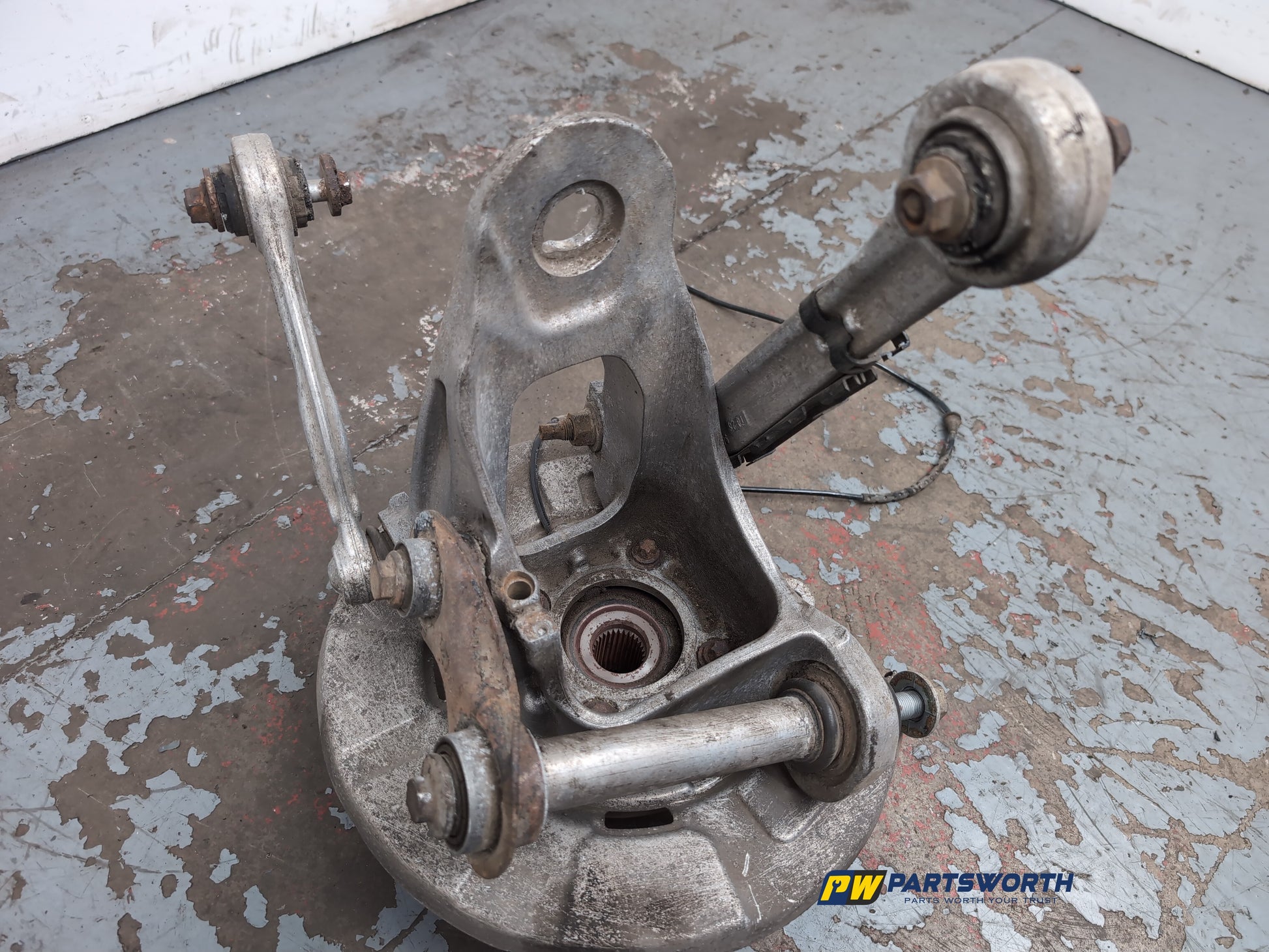 Wheel Hub Rear RH 5