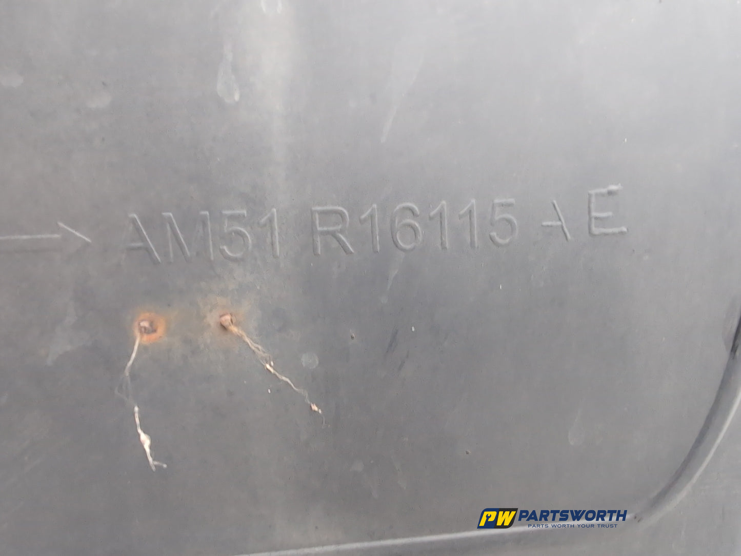 Moulding Wheel Arch Front LH 5