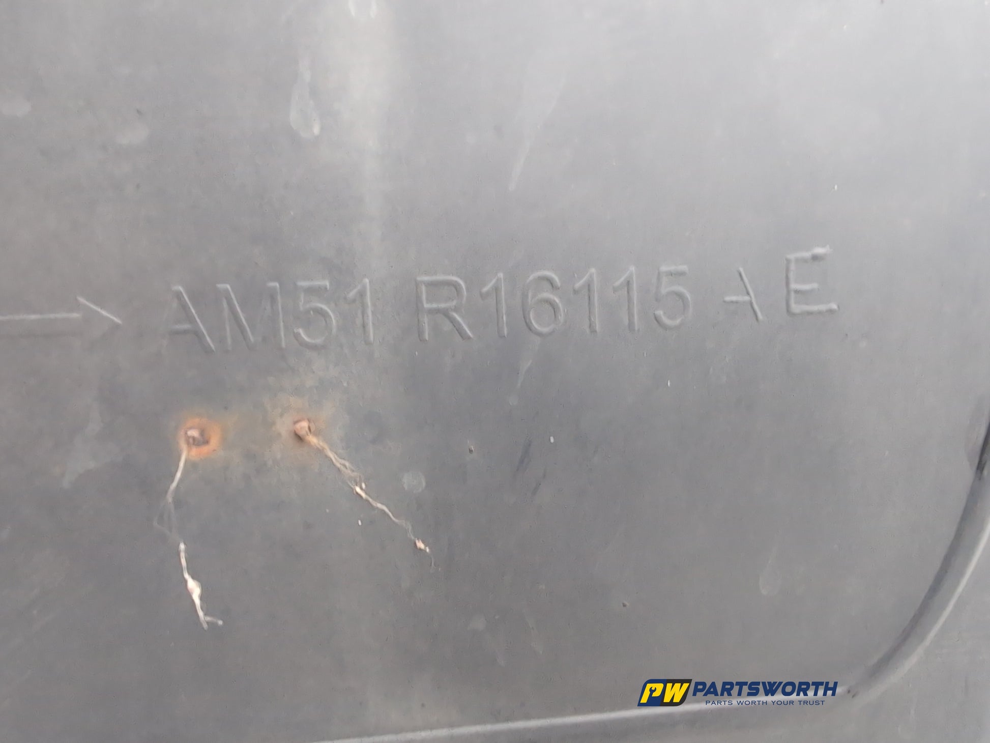Moulding Wheel Arch Front LH 5