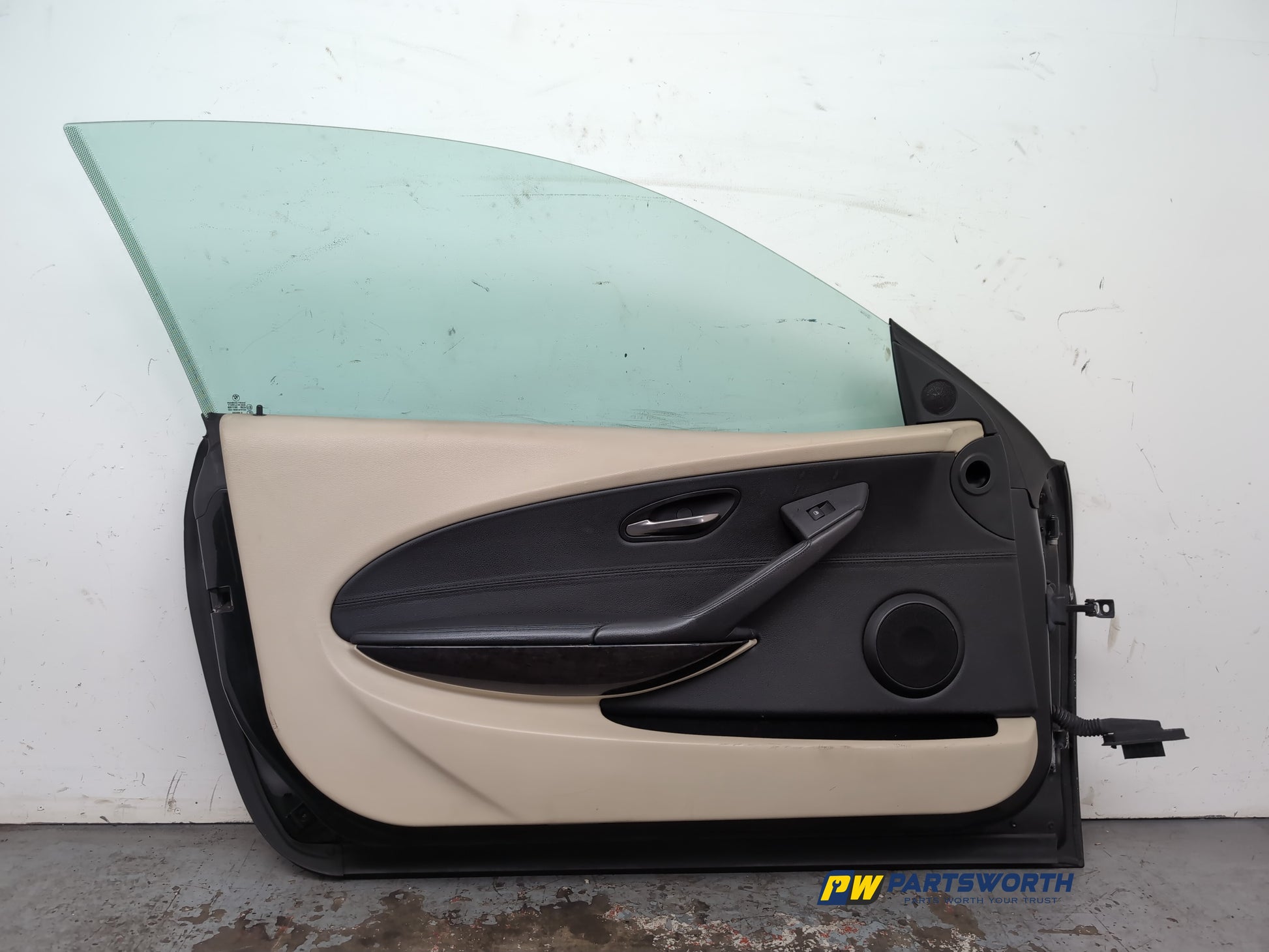 Door Front LH 5