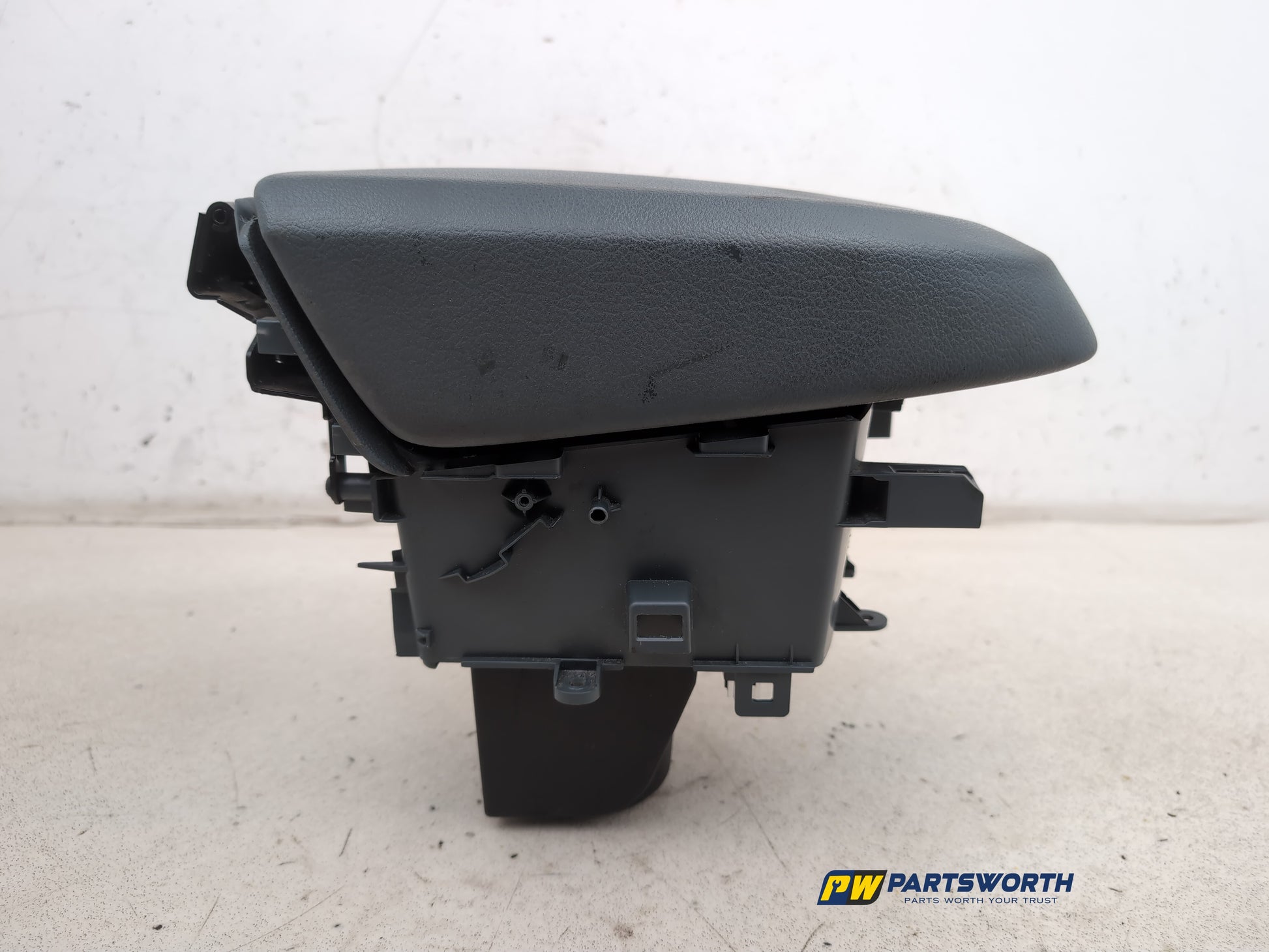 Centre Console Armrest 5