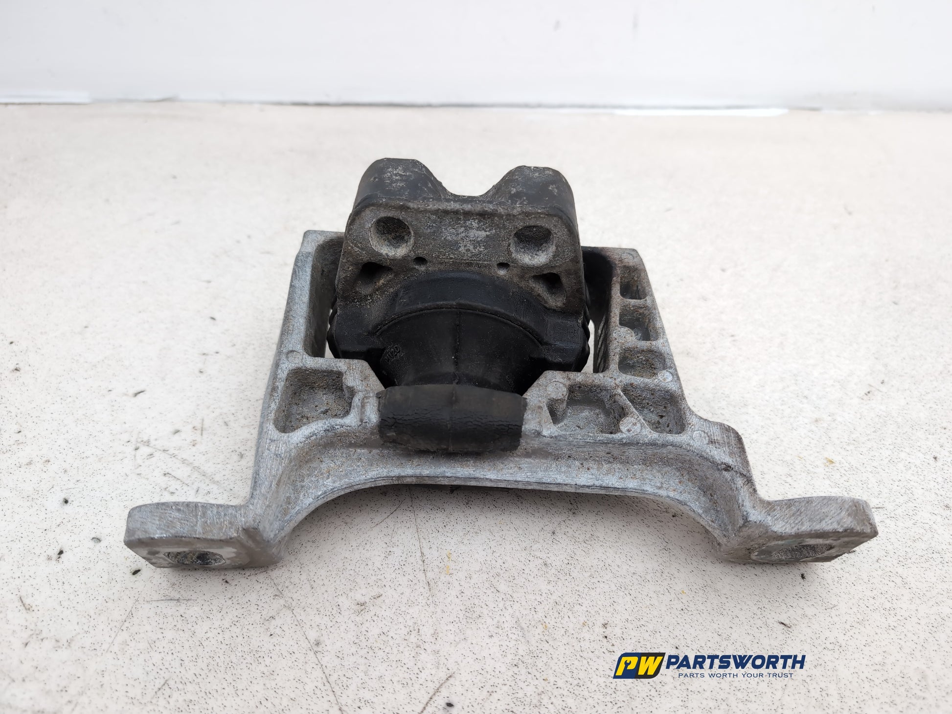 Engine Mounting RH 5