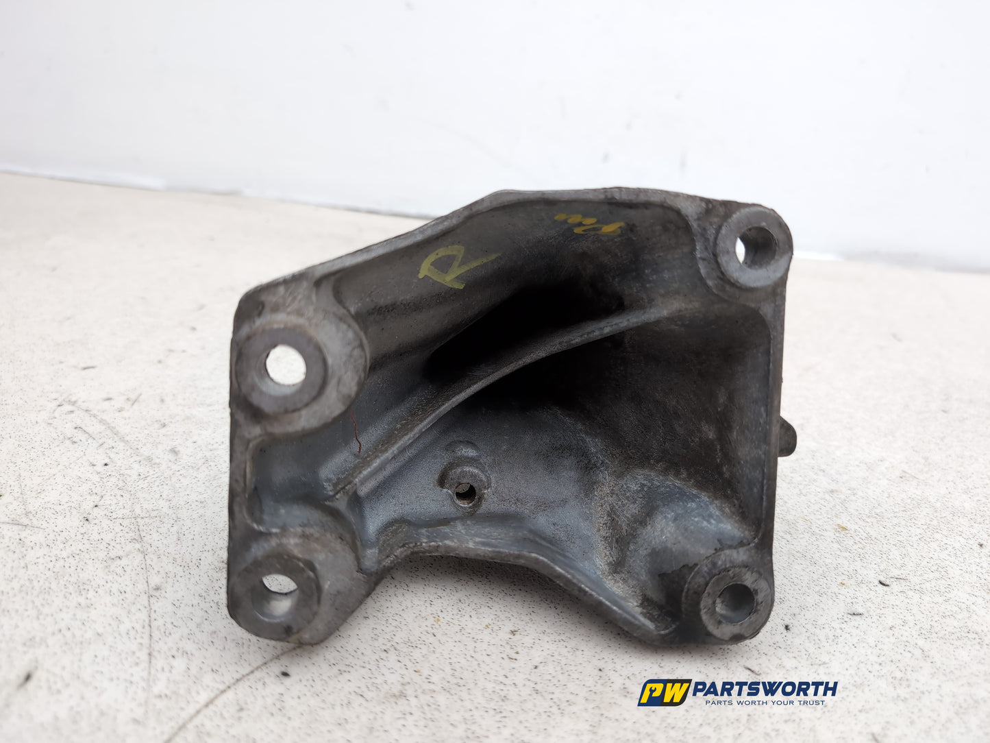 Engine Mounting RH 5