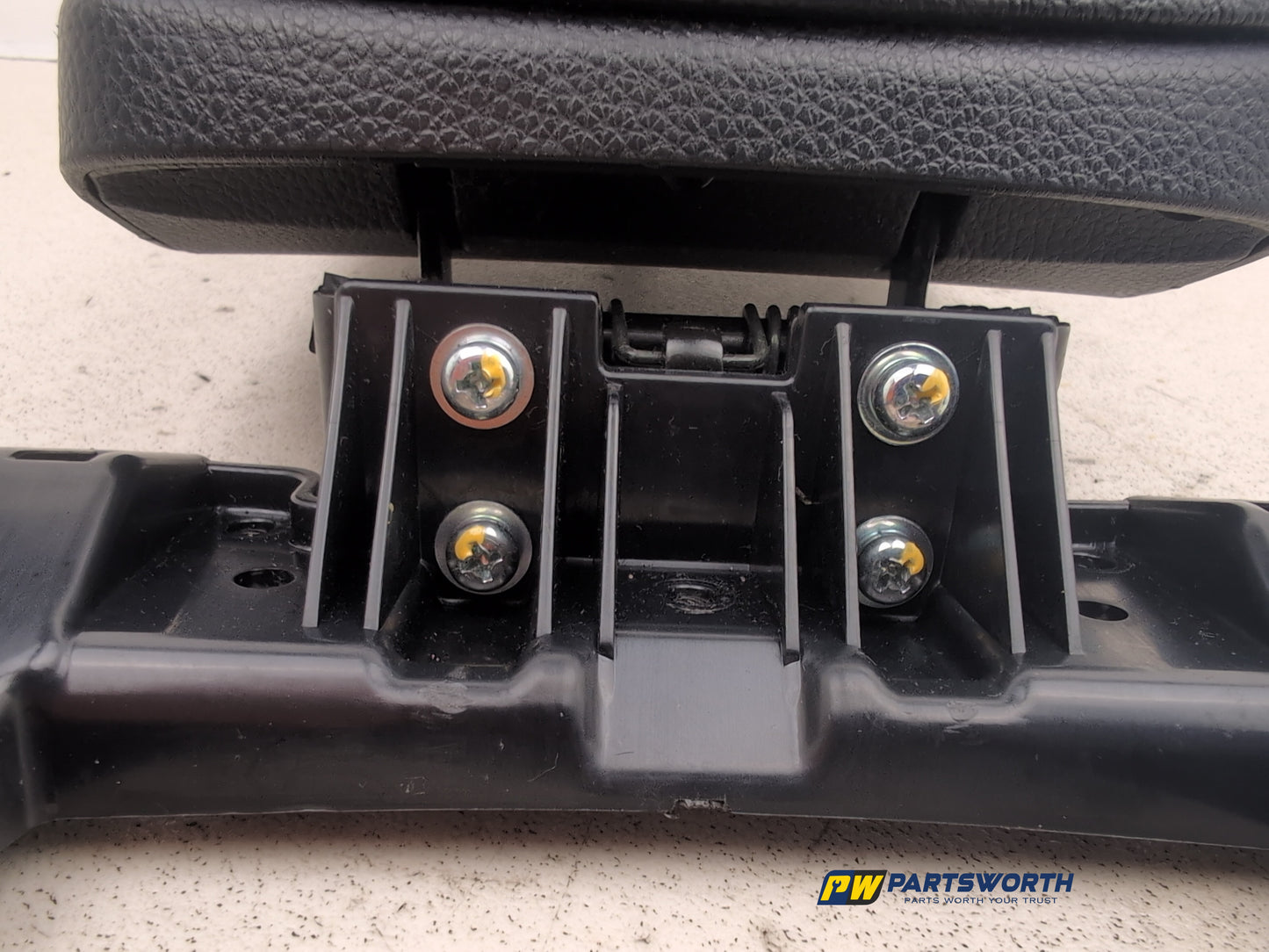 Centre Console Armrest 5