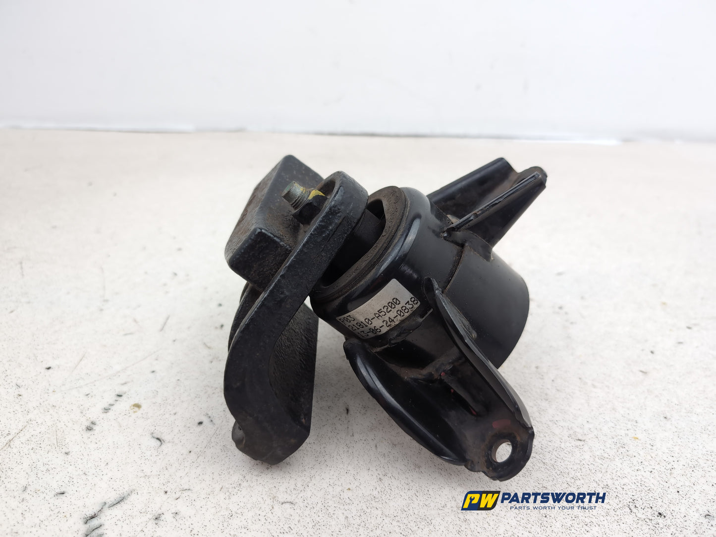 Engine Mounting RH 5