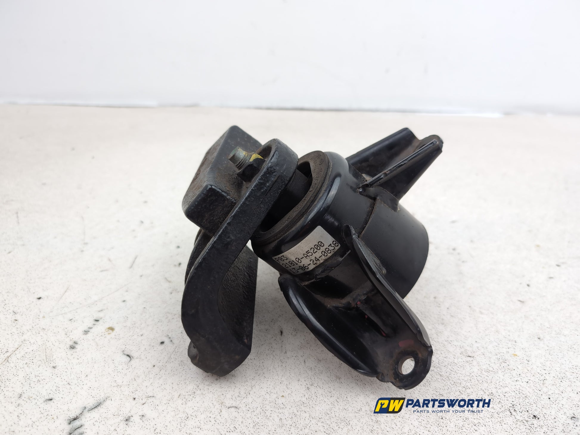 Engine Mounting RH 5