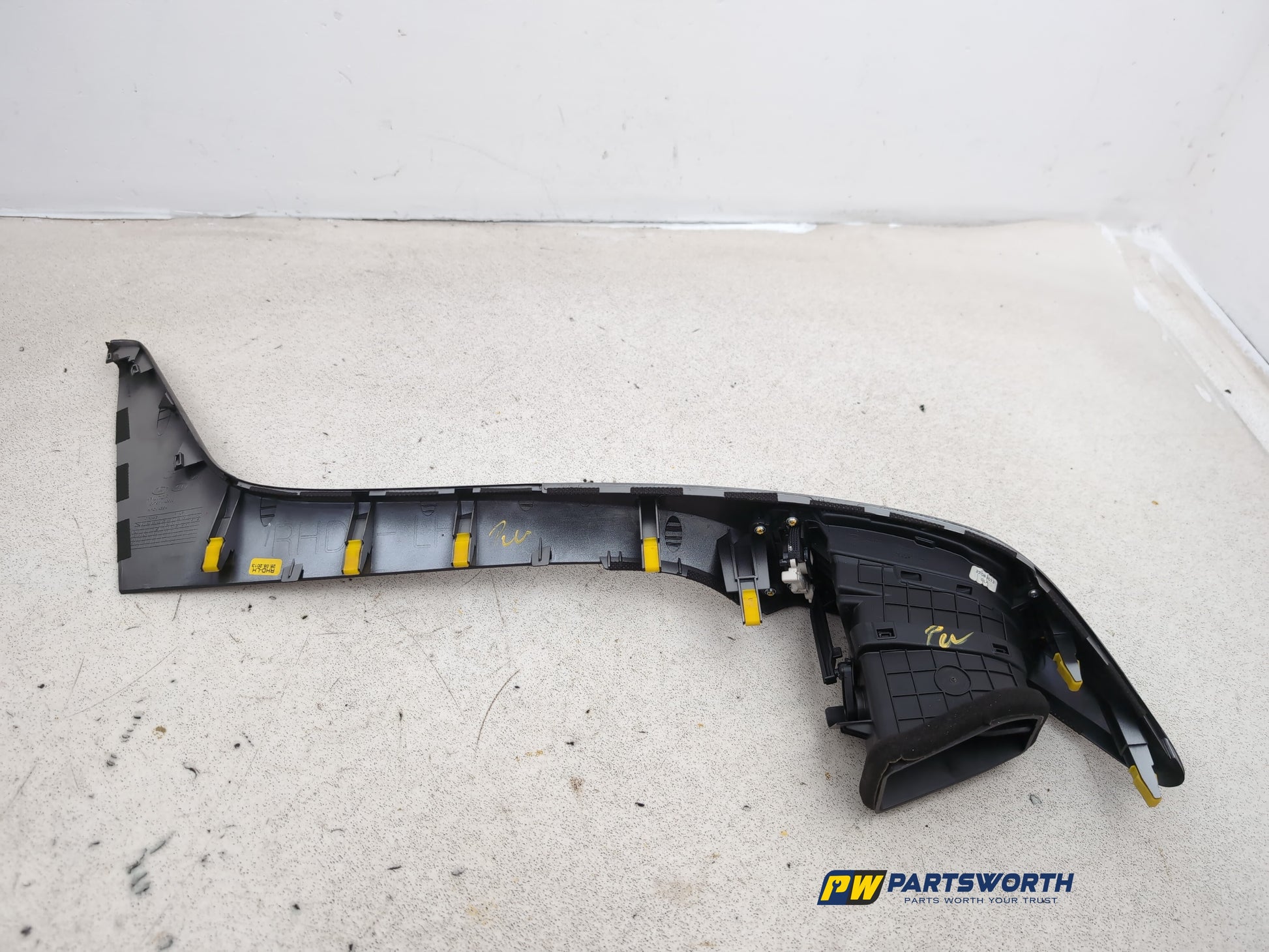 Dashboard Trim With Air Vent  5