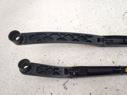 Wiper Front Arm 5