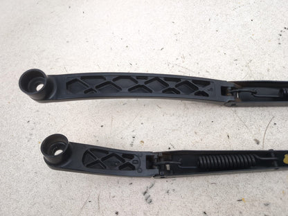 Wiper Front Arm 5