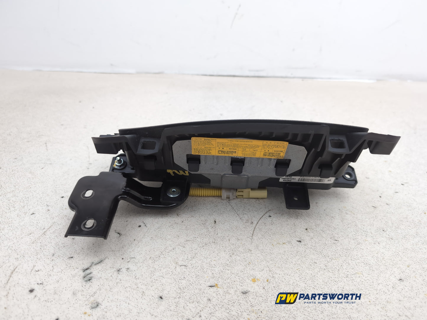Airbag Passenger Knee 5