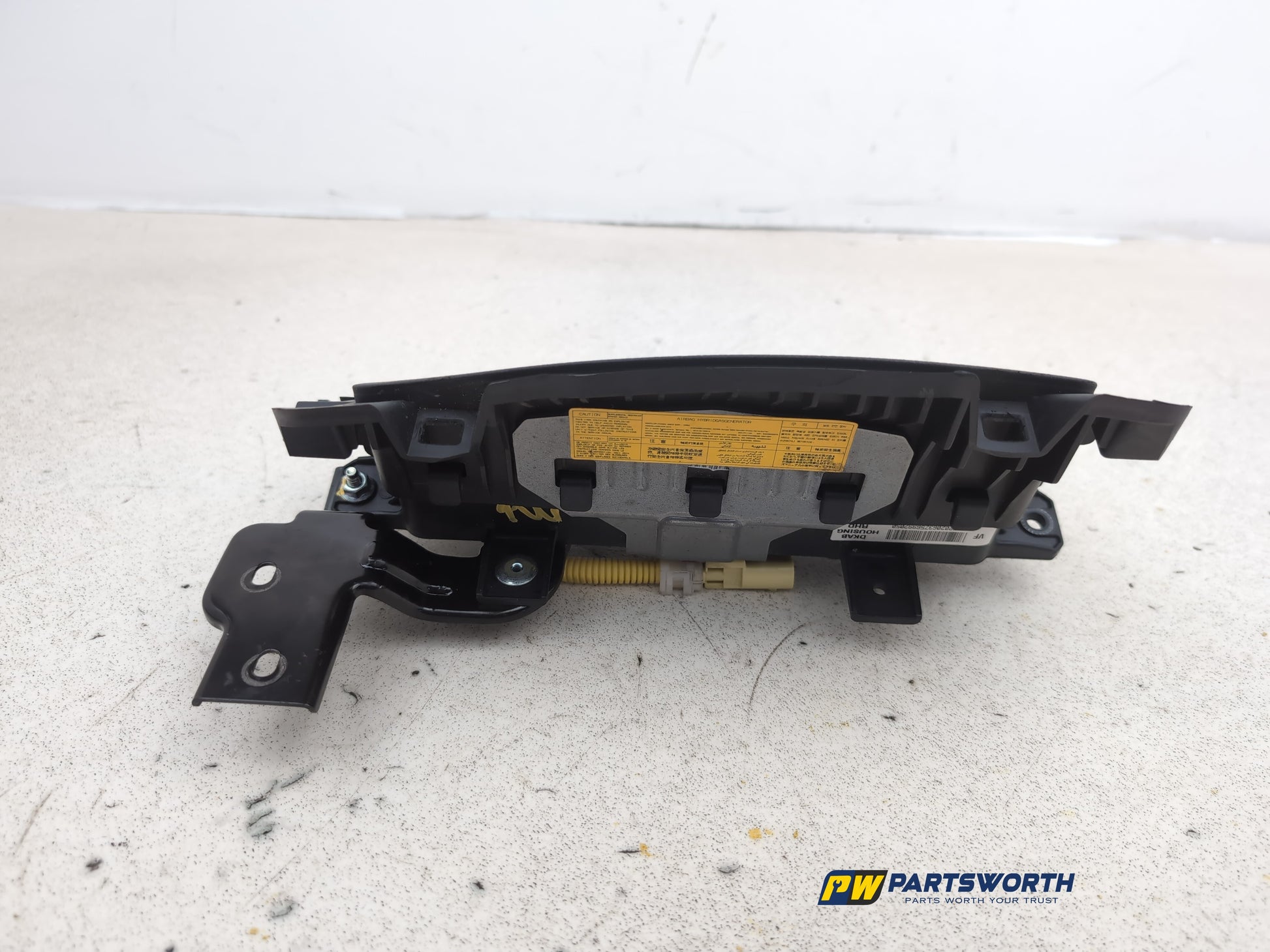 Airbag Passenger Knee 5