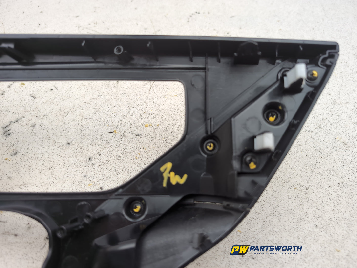 Centre Console Trim  5