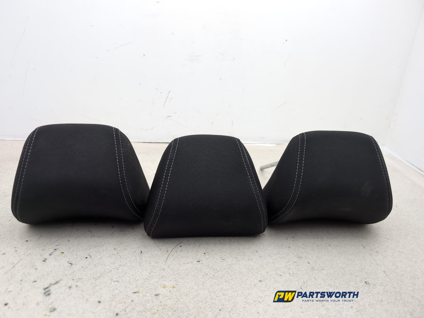 Rear Headrest 5