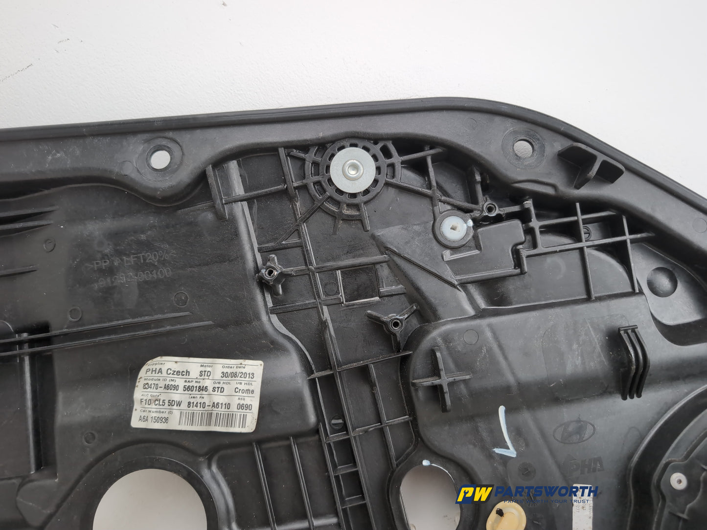 Door Rear Window Regulator LH 5