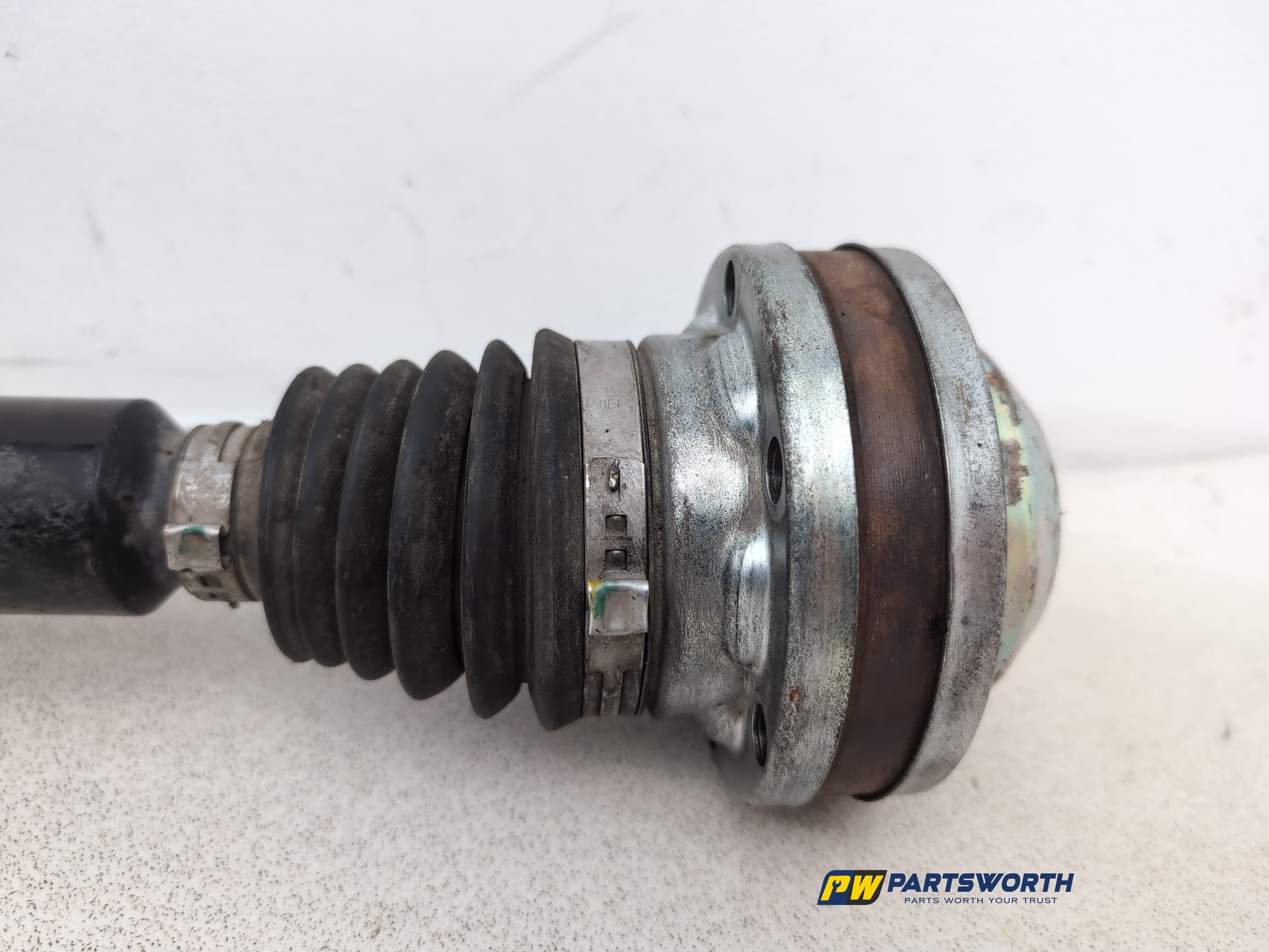 Driveshaft Front RH 5