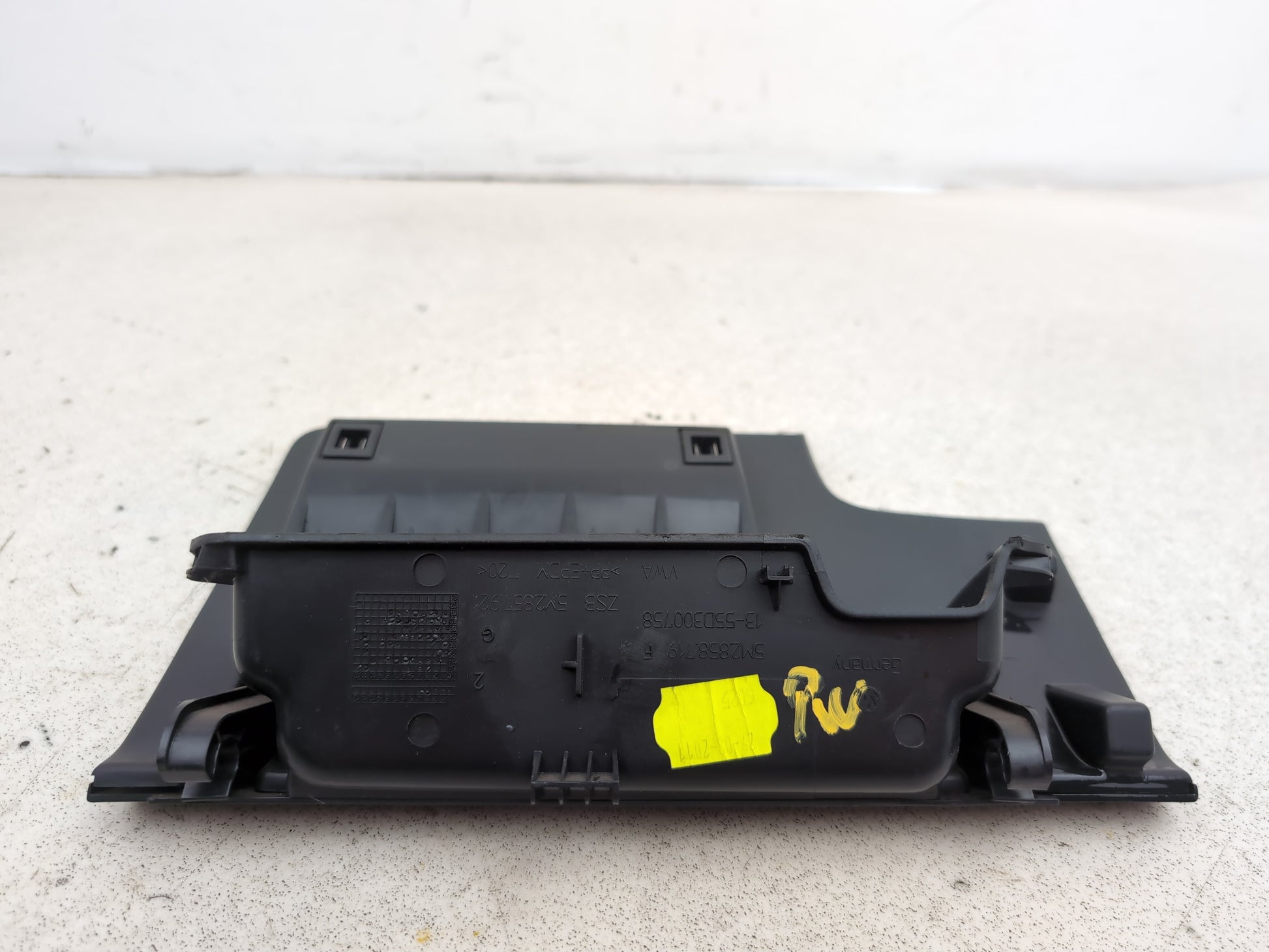 Glove Compartment Lid RH 8