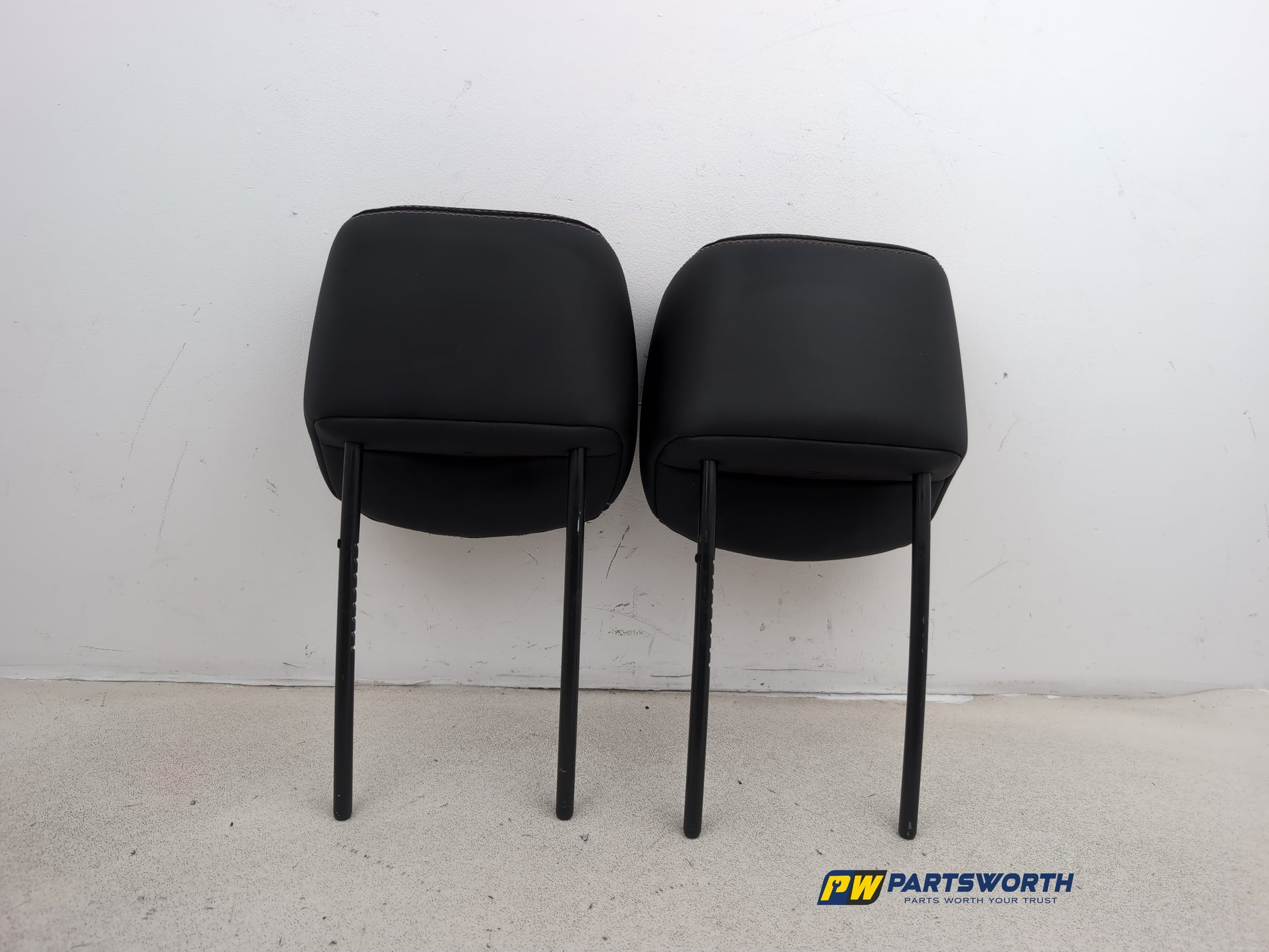 Headrest Front Pair 9