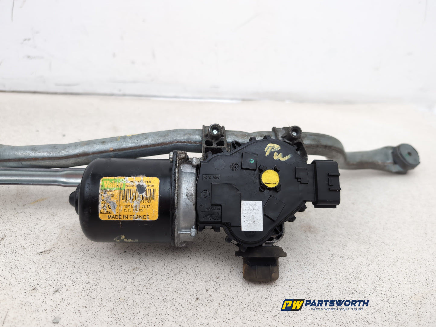 Front Wiper Motor & Mechanism / Linkage 9