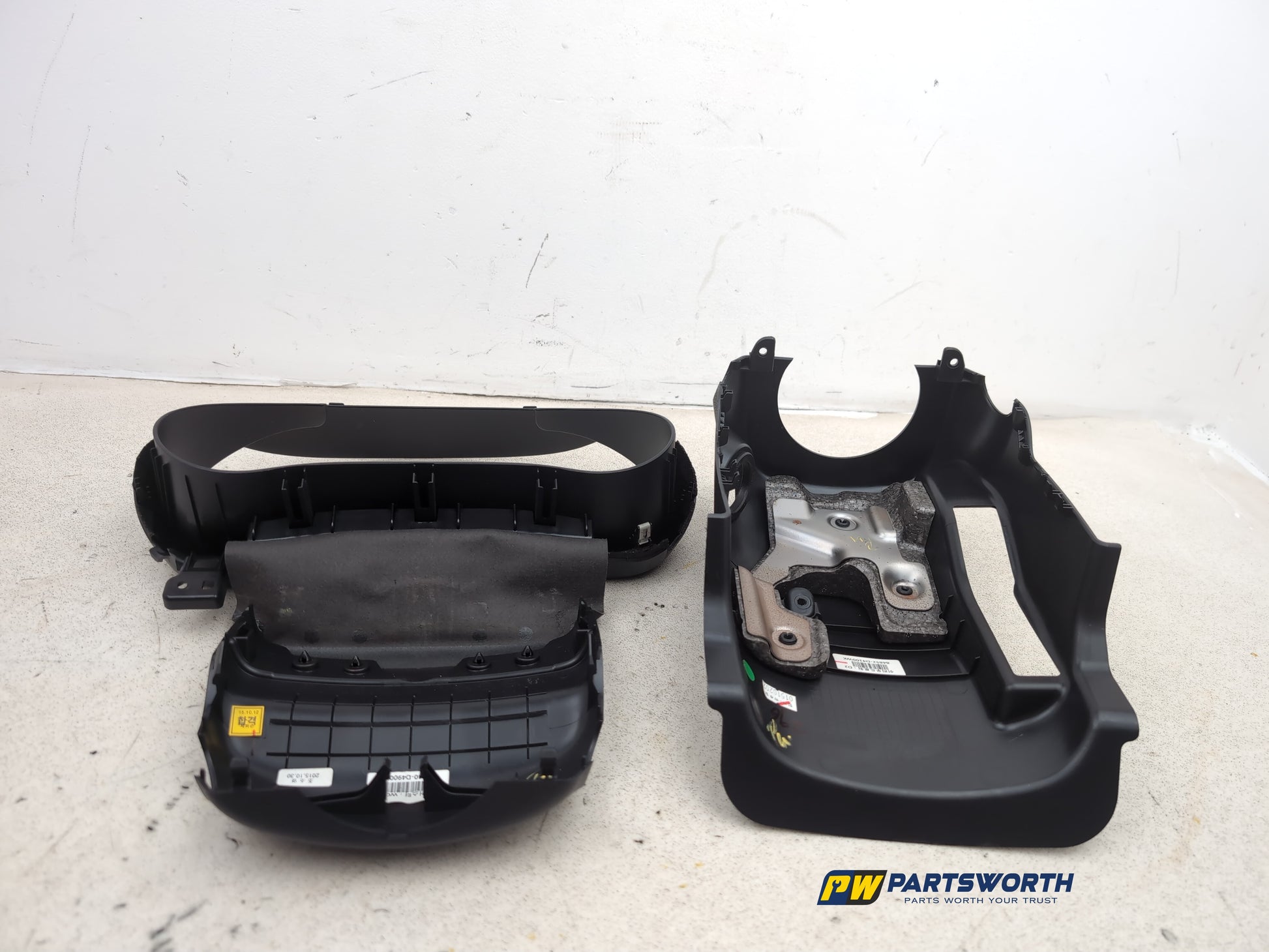 Steering Column Shroud Upper and Lower 10
