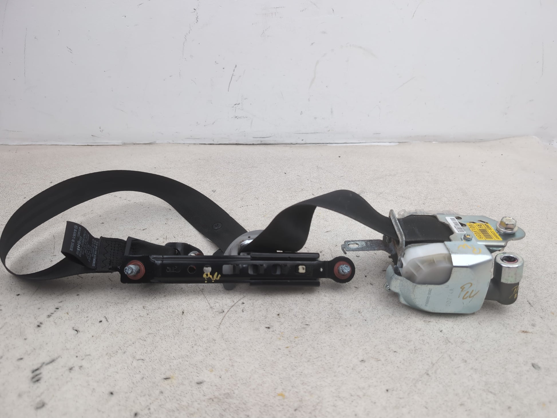 Seat Belt Front RH 9