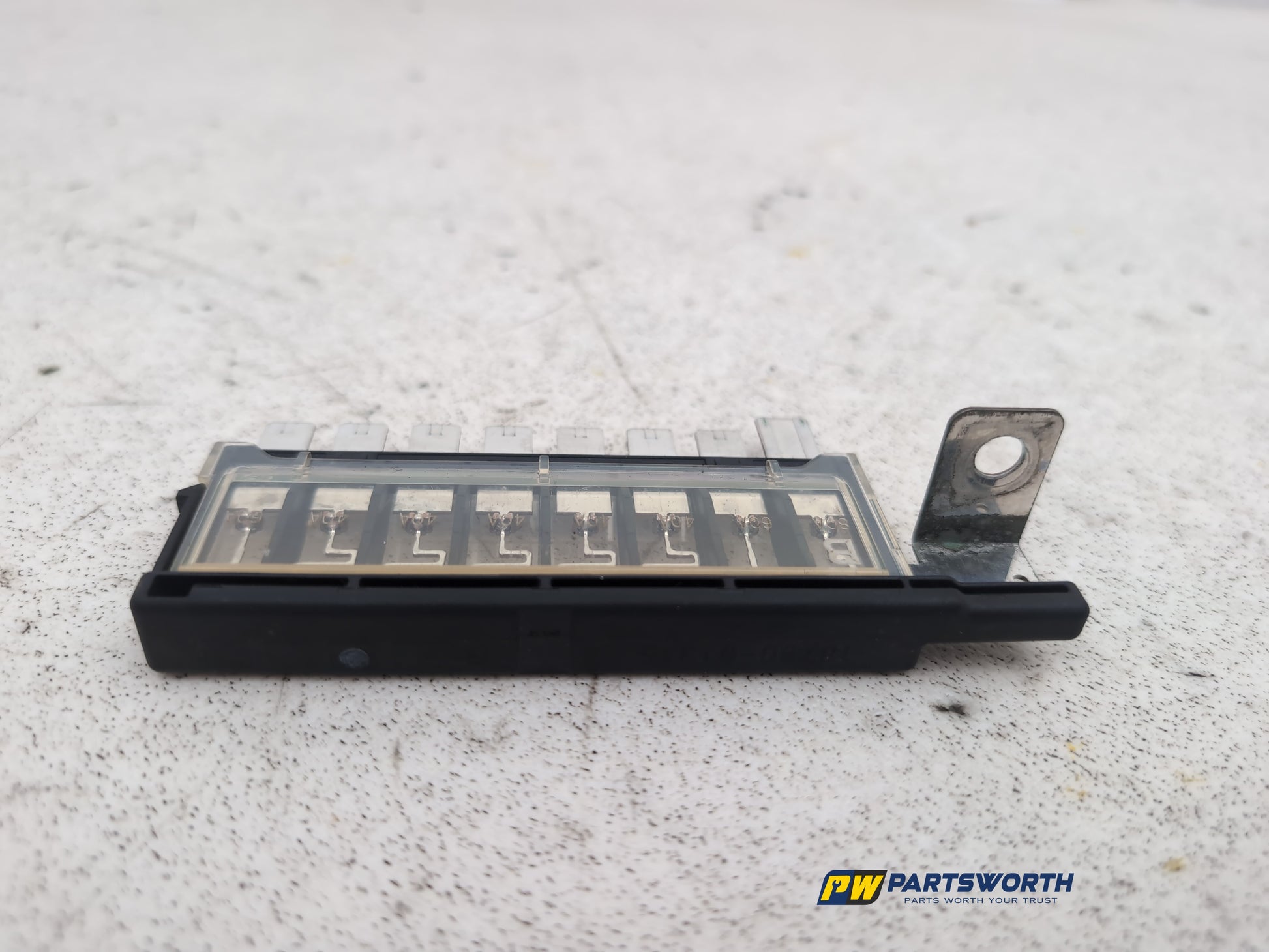 Fuse Box 9