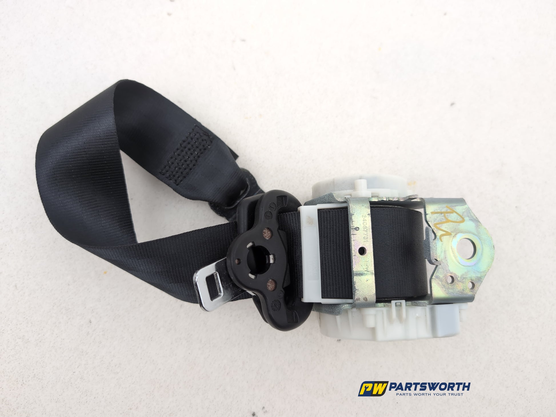 Seat Belt Rear LH 10
